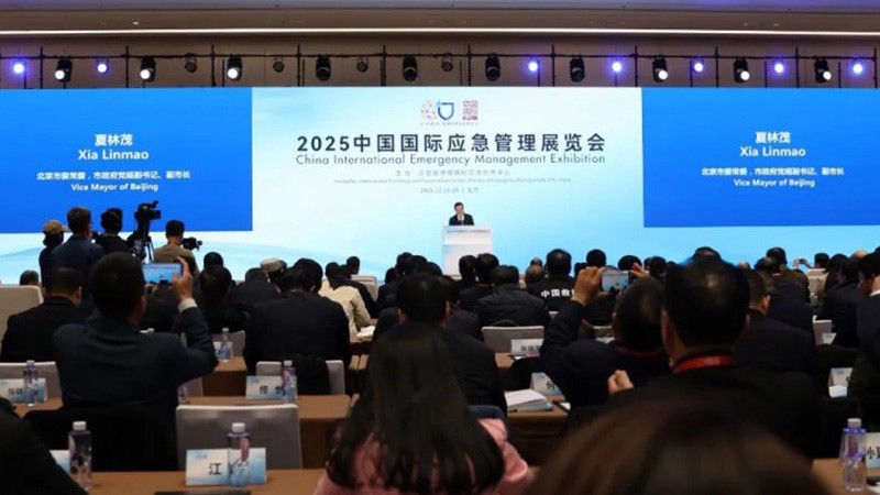 低轨+北斗赋能智慧应急金维集电亮相2025中国应急展